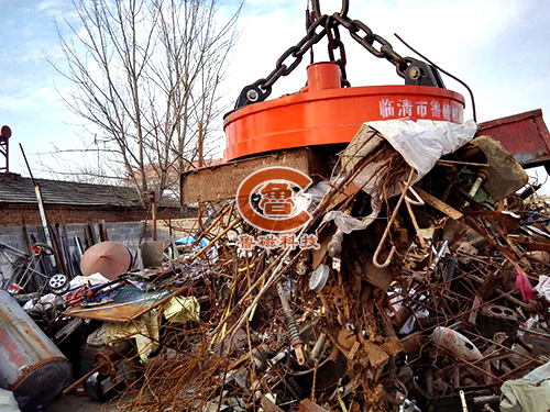山東魯磁廢鋼廢料電磁吸盤 山東魯磁廢鋼廢料電磁吸盤