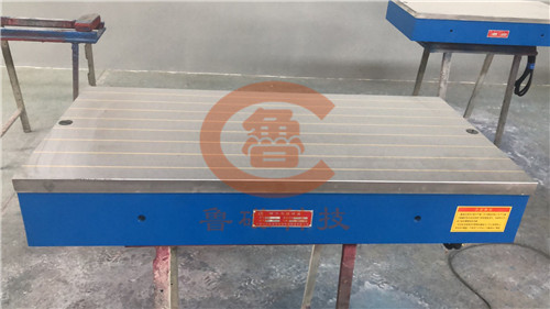 縱極電磁吸盤 縱極電磁吸盤